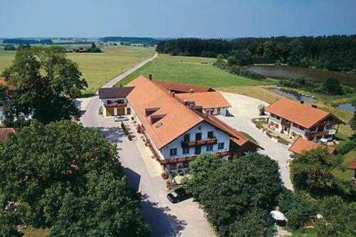 Gasthof & Hotel Jaegerwirt Aufhofen المظهر الخارجي الصورة