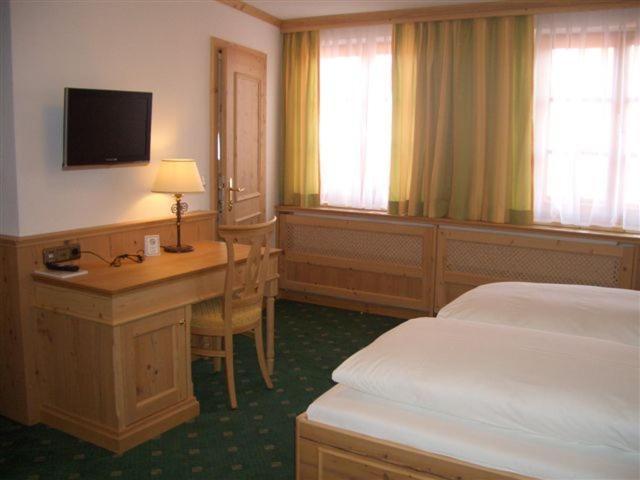Gasthof & Hotel Jaegerwirt Aufhofen المظهر الخارجي الصورة