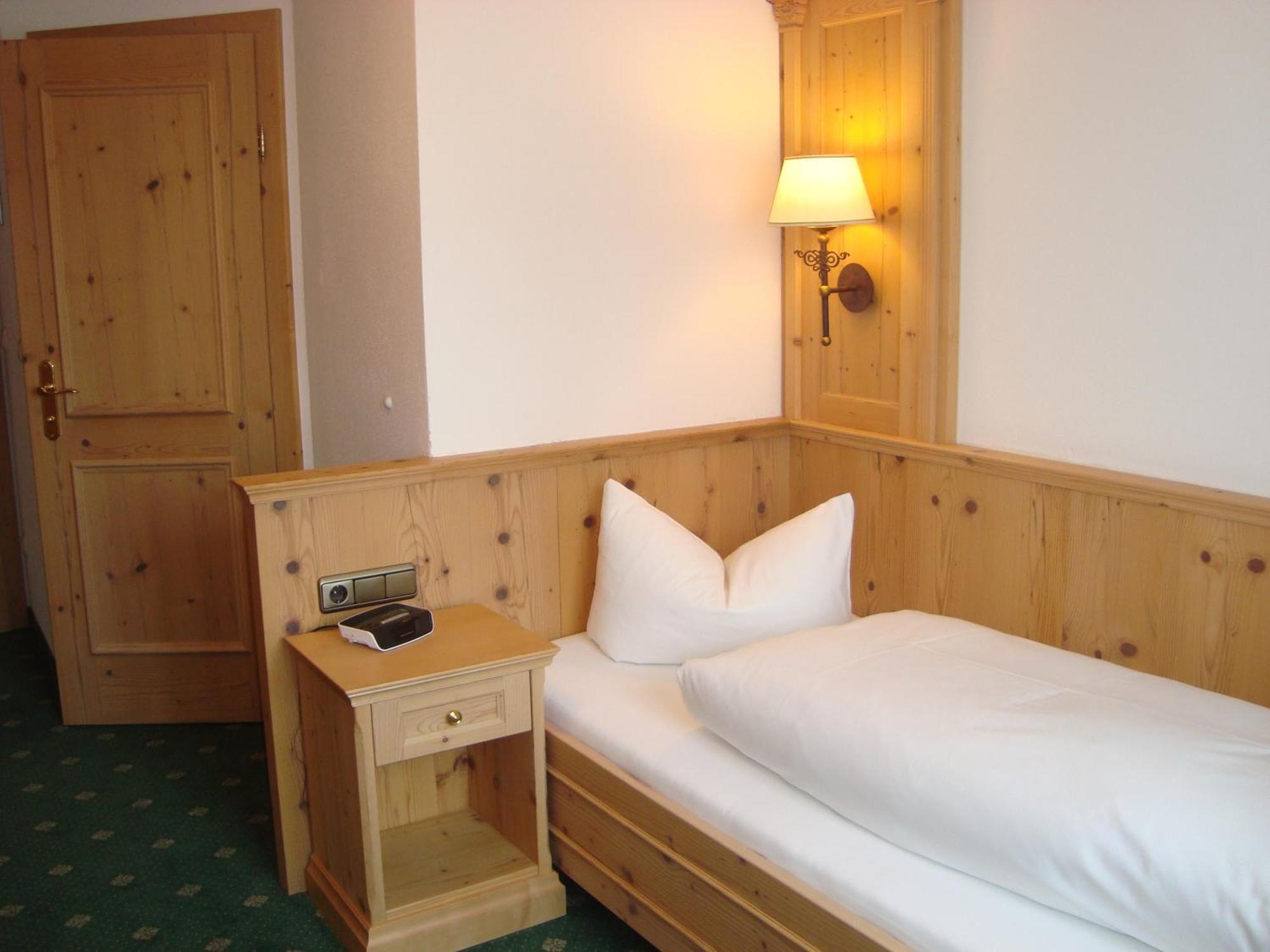 Gasthof & Hotel Jaegerwirt Aufhofen المظهر الخارجي الصورة